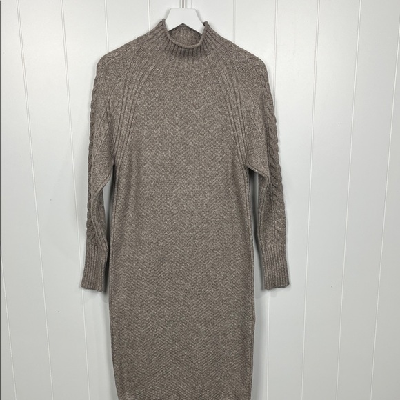 Universal Thread Dresses & Skirts - Universal Thread Womens Sweater Dress S Brown Gray Heather Mock T Cable Knit EUC